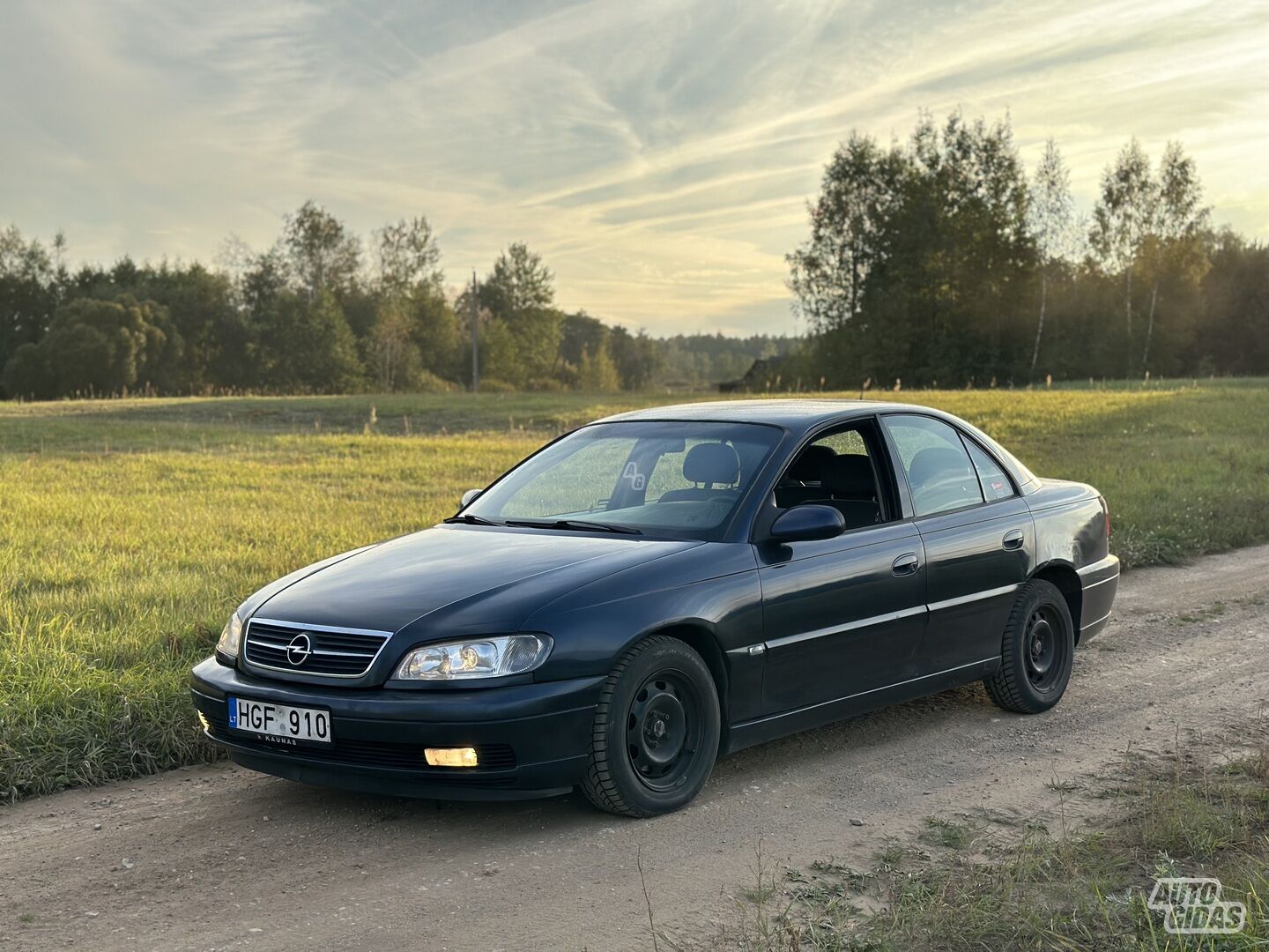 Opel Omega B 2000 г