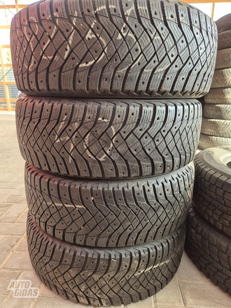 Goodyear R18 universalios padangos lengviesiems