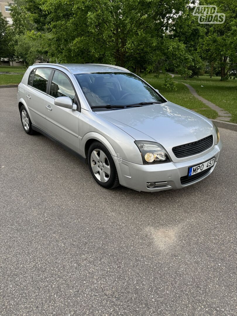 Opel Signum 2004 y Hatchback