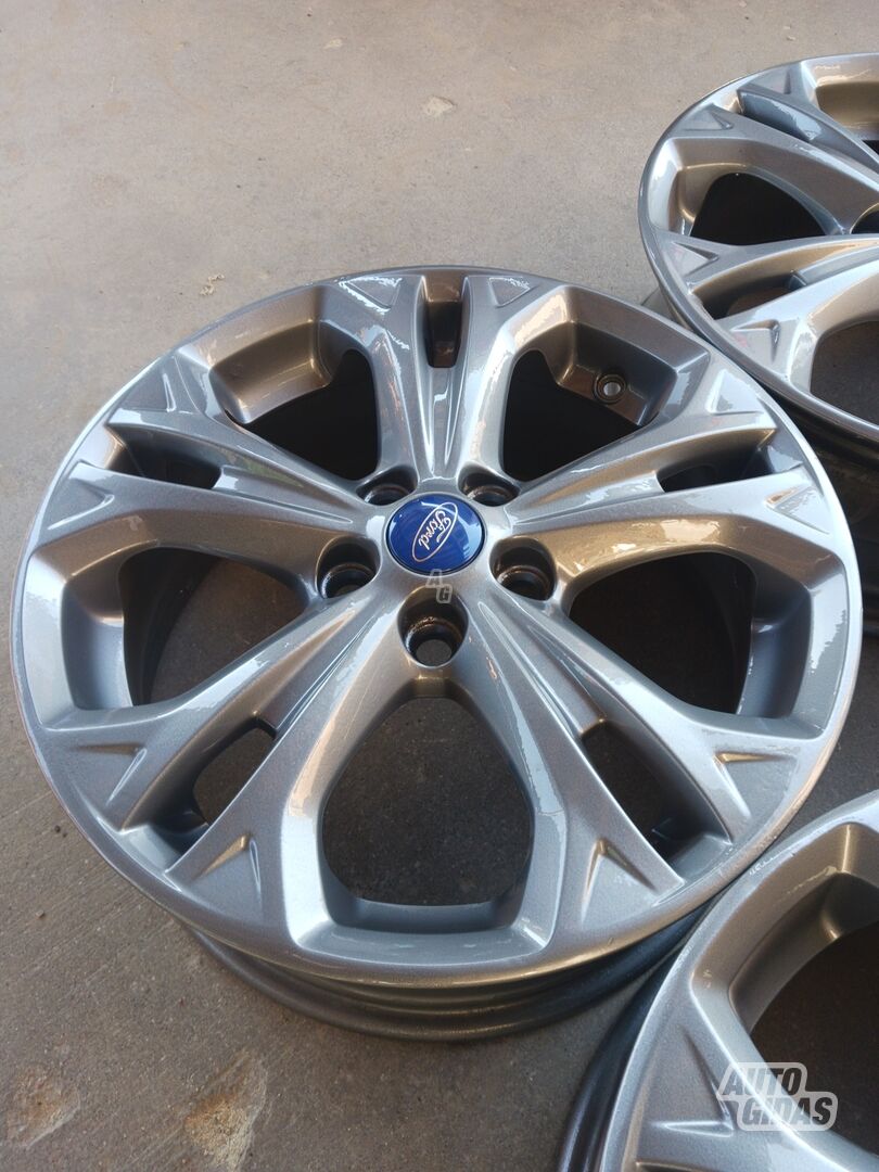 Ford S-Max light alloy R17 rims