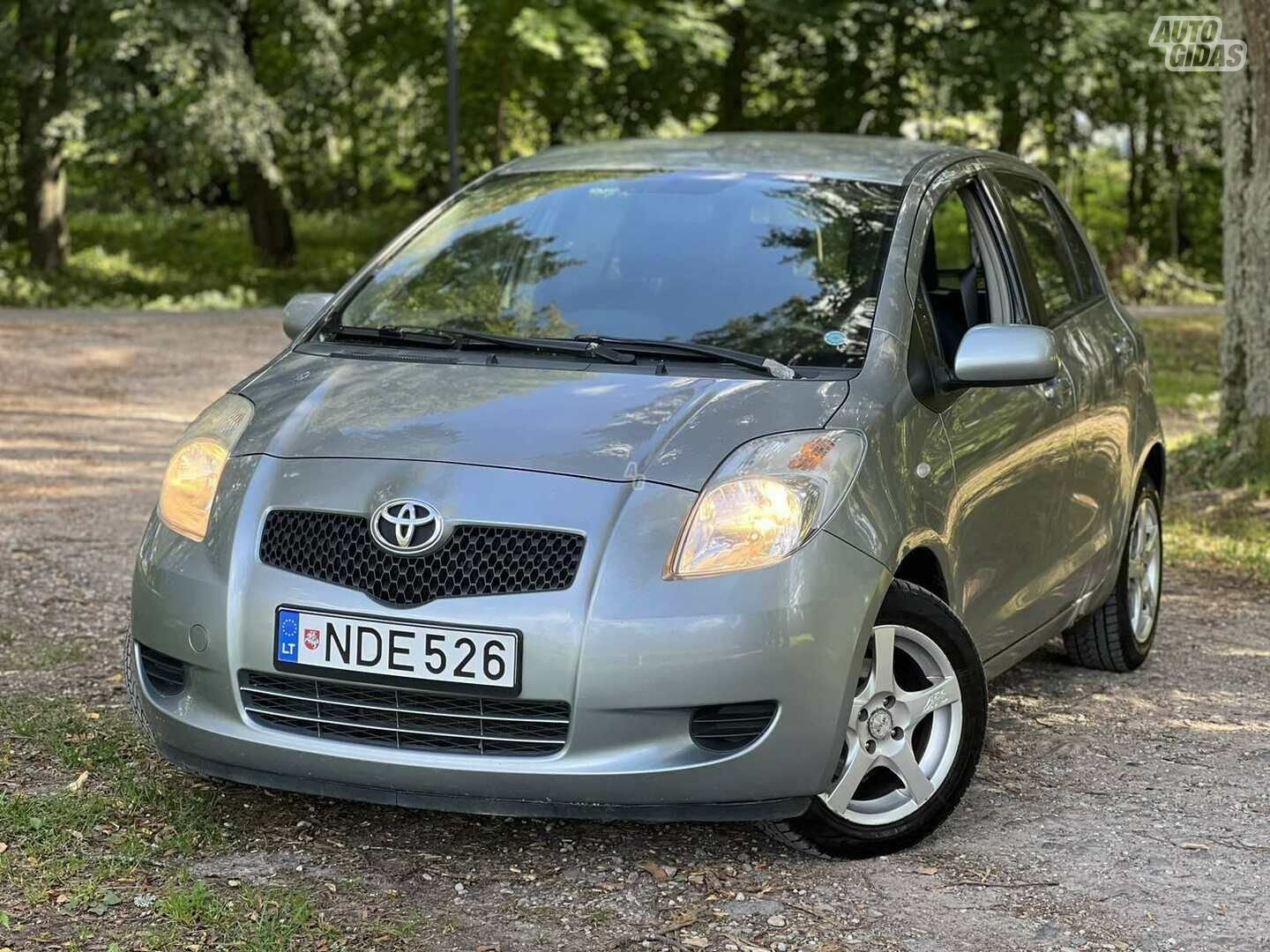 Toyota Yaris II 2007 y