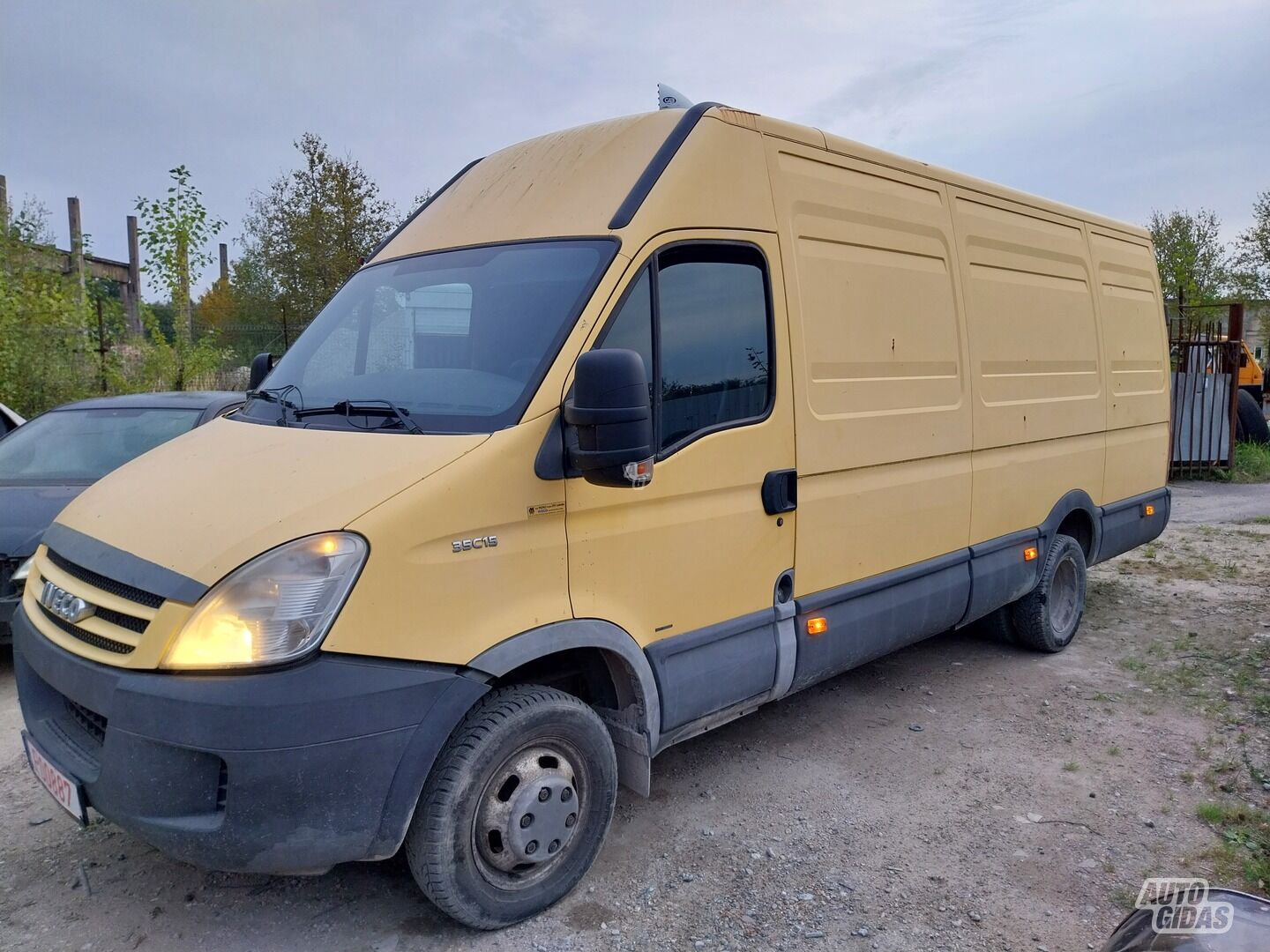 Iveco 35C15 2010 m Krovininis mikroautobusas