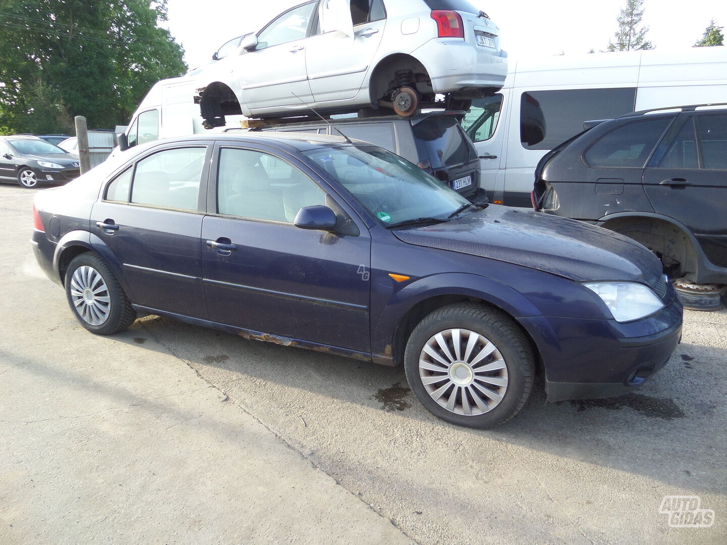 Ford Mondeo 2001 y parts