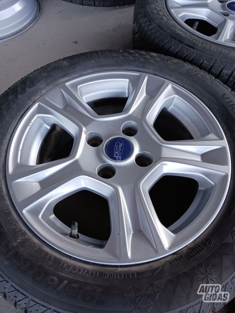 Ford Courier light alloy R15 rims