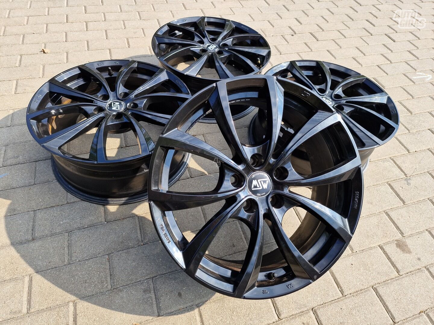 Jeep Renegade (2014-2024) Renegade light alloy R18 rims