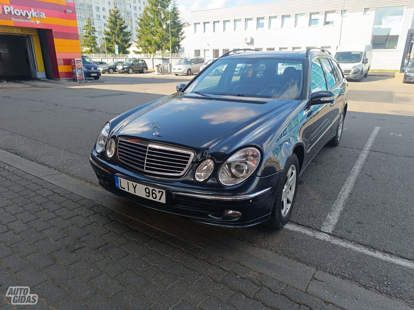 Mercedes-Benz E 220 8104 2004 m