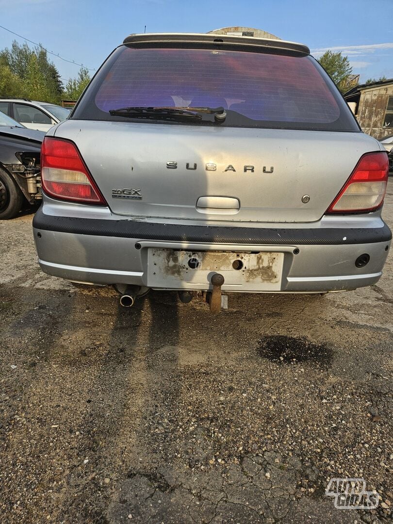 Subaru Impreza 2001 г запчясти