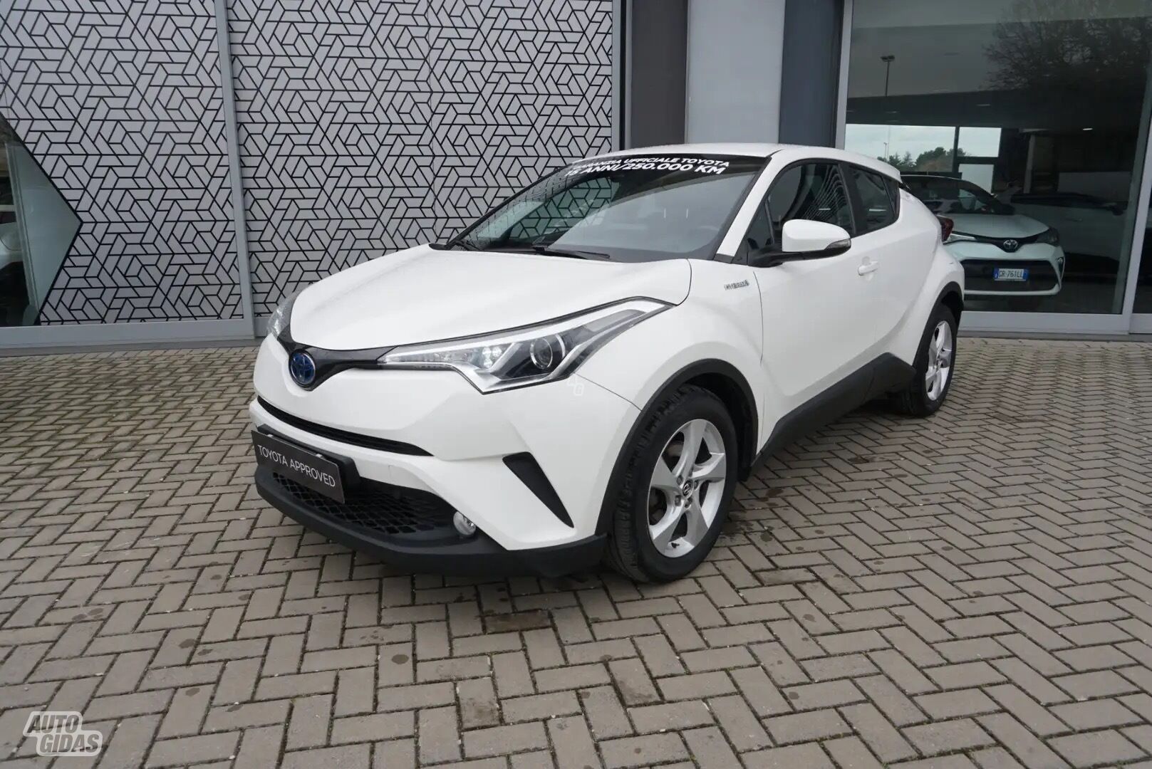 Toyota C-HR 14719 2017 y