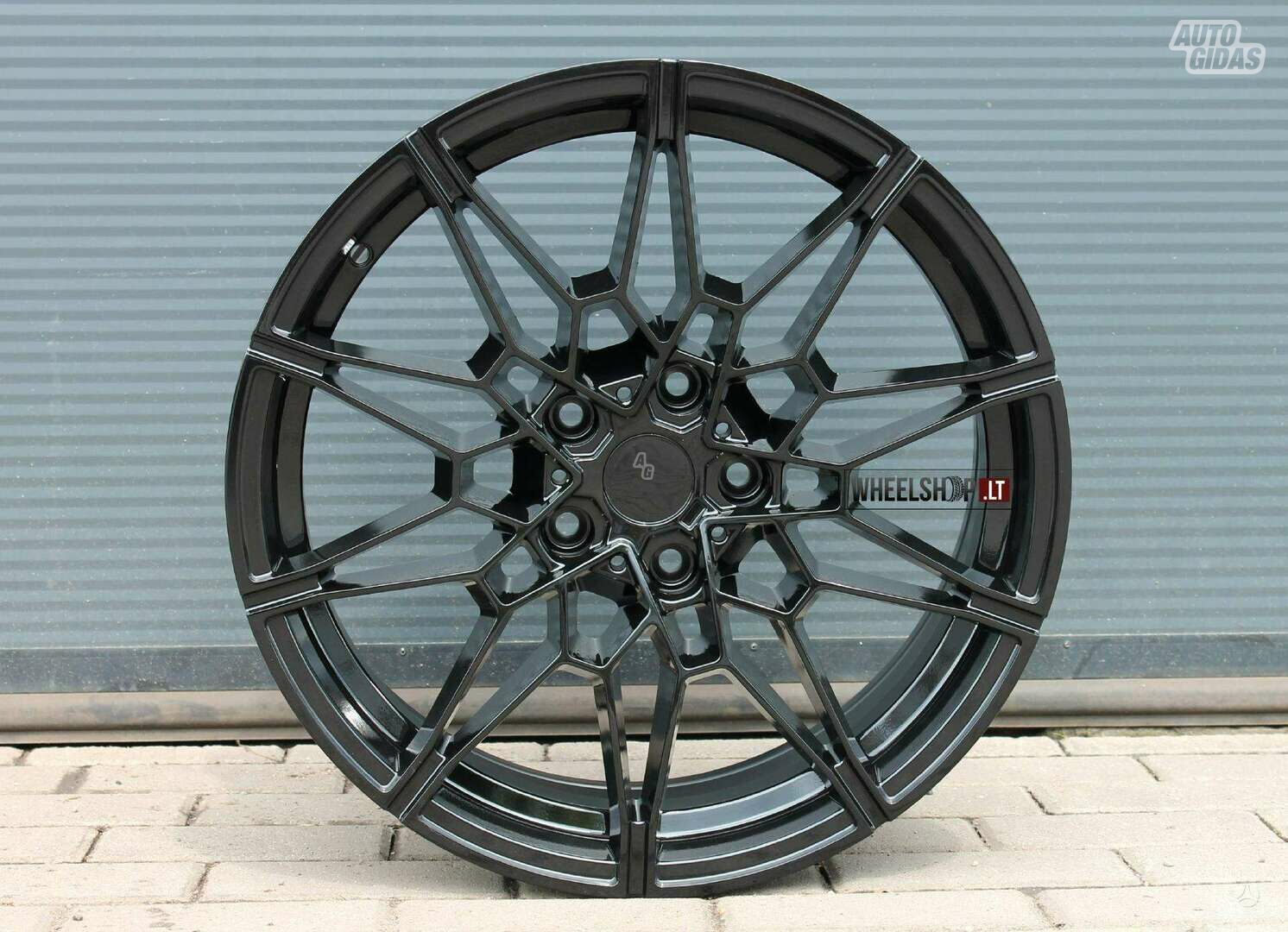 826m EU-B1674 style Gloss rims