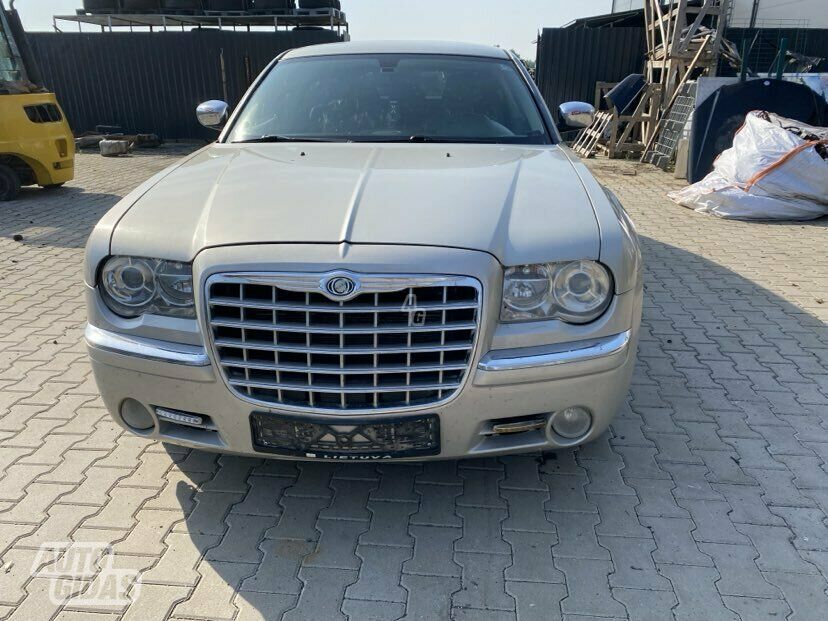 Chrysler 300C 2007 y parts