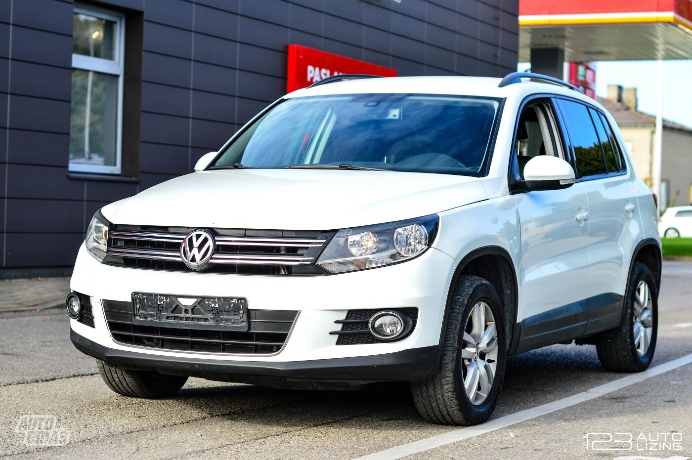 Volkswagen Tiguan 2017 г Внедорожник / Кроссовер