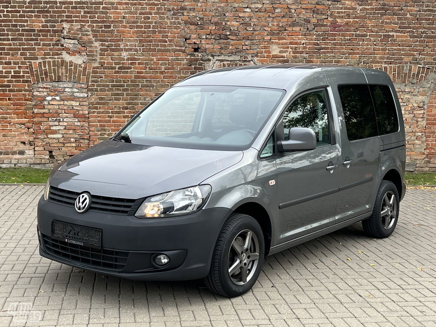 Volkswagen Caddy III TDI 2011 y