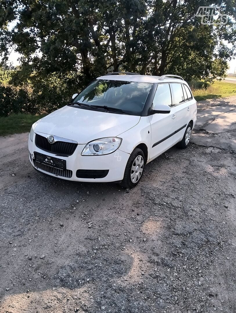 Skoda Fabia 2008 г запчясти