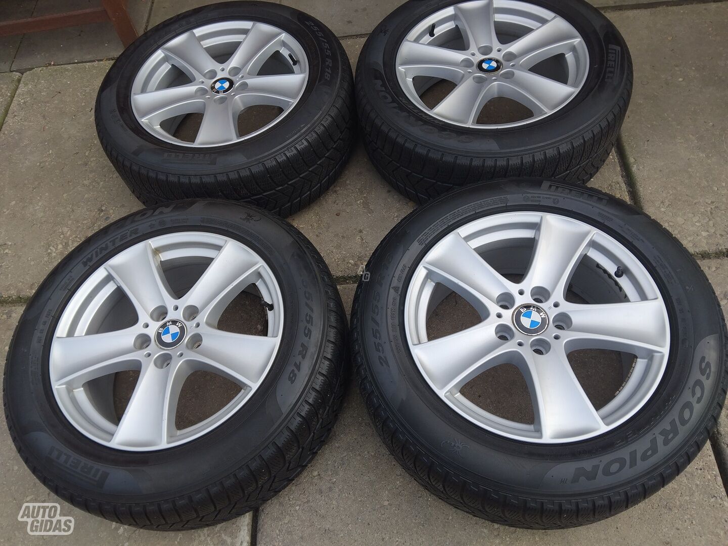 Light alloy R18 rims