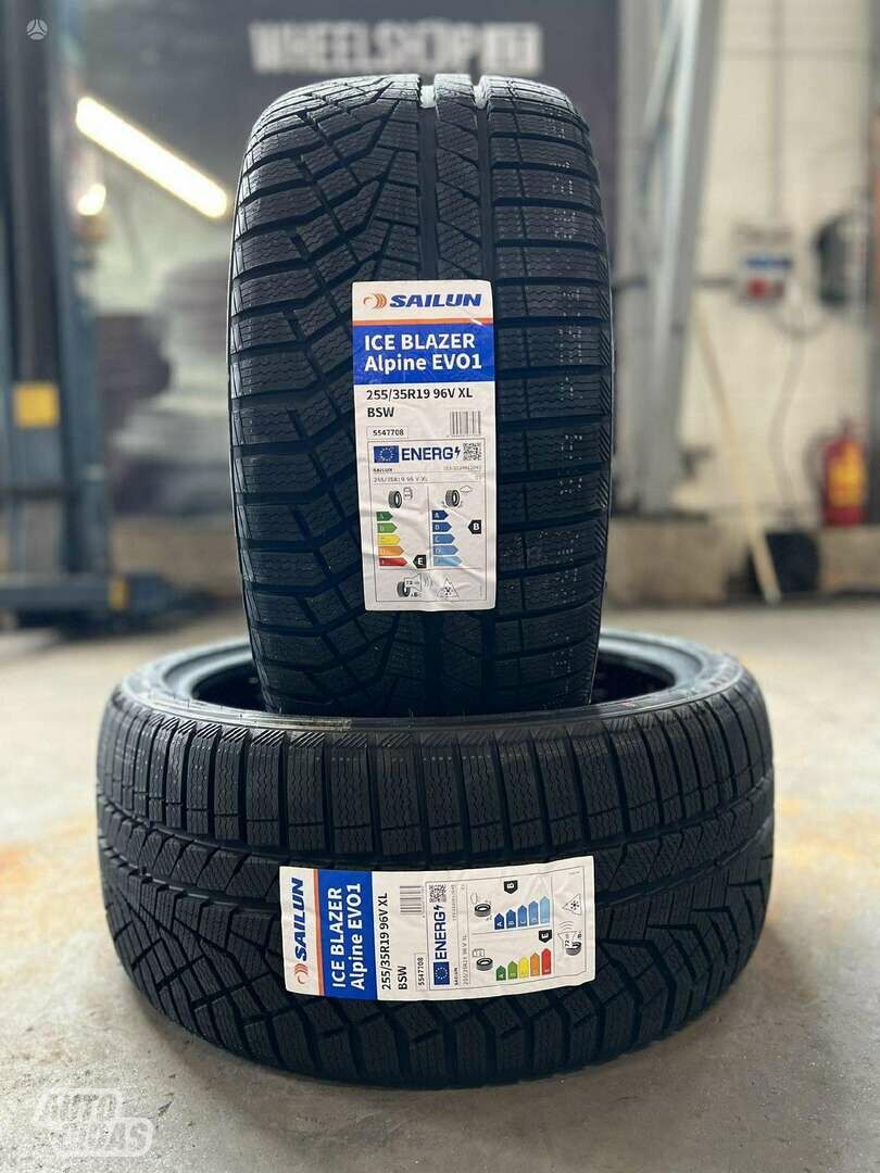 Sailun ICE Blazer Alpine EV R19 winter tyres passanger car