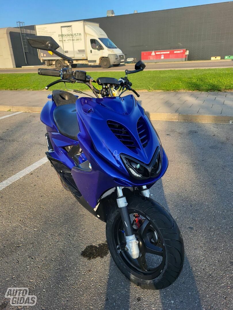 Yamaha Aerox 2004 y Scooter / moped