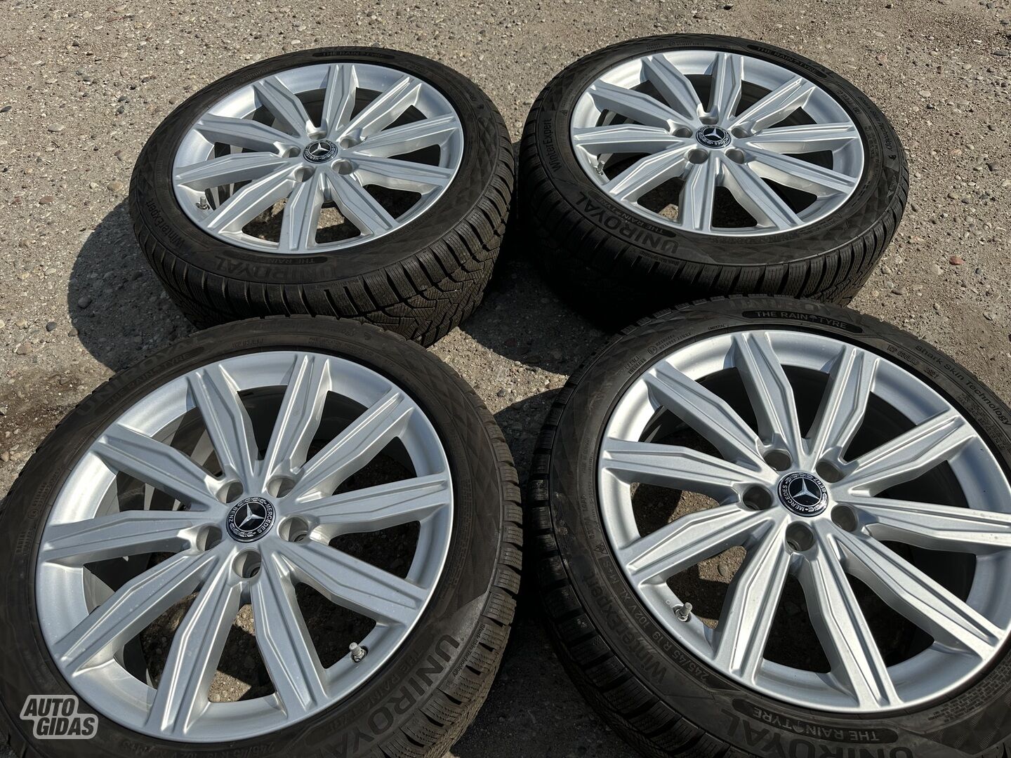 Mercedes-Benz Siunciam, 8J ET39 light alloy R19 rims