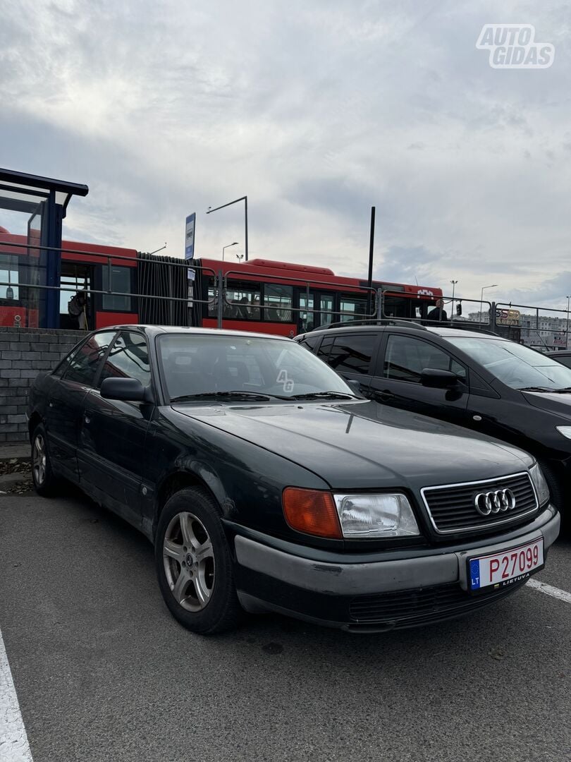 Audi 100 1992 y Sedan