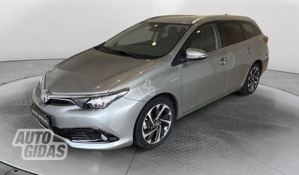 Toyota Auris II 2016 y