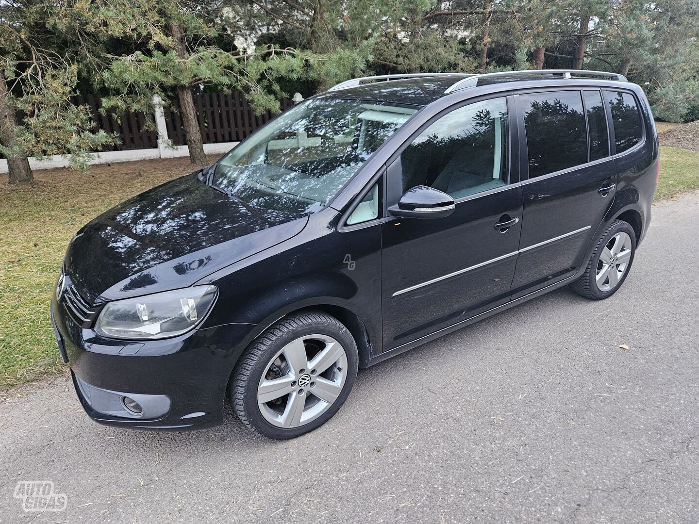 Volkswagen Touran 2011 m Vienatūris