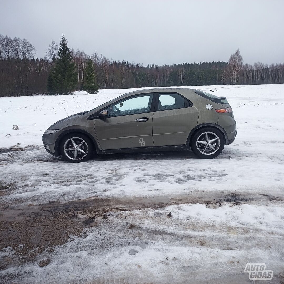 Honda Civic 2007 г Хэтчбек