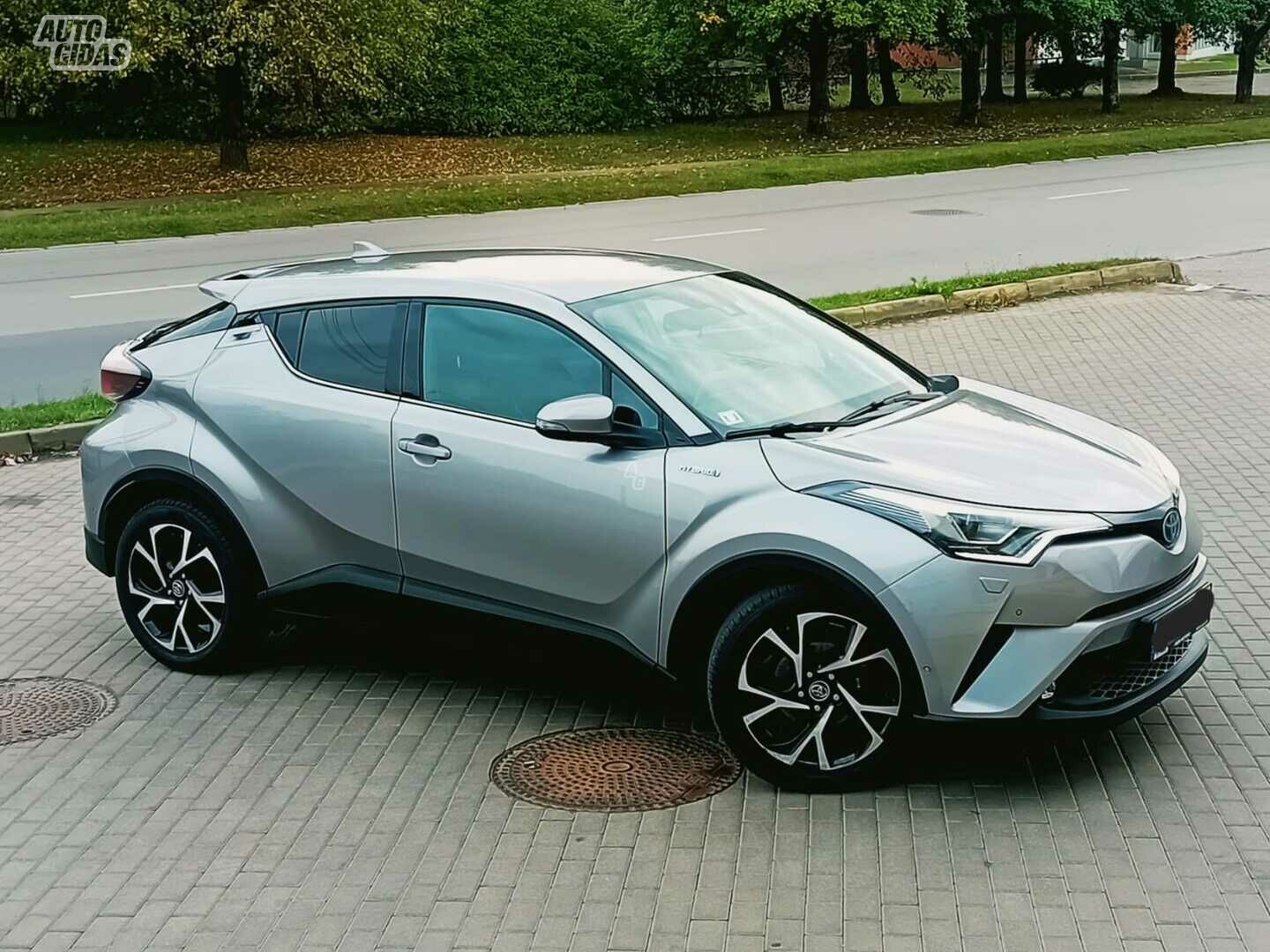 Toyota C-HR 2020 m Visureigis / Krosoveris