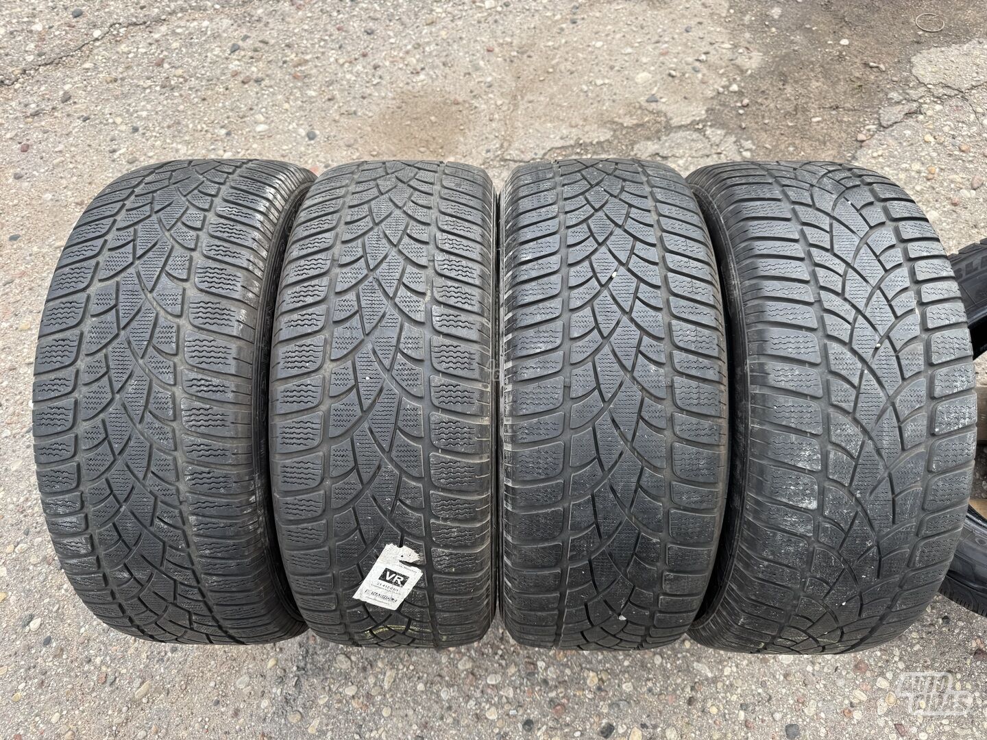 Dunlop Siunciam, 7mm R20 winter tyres passanger car