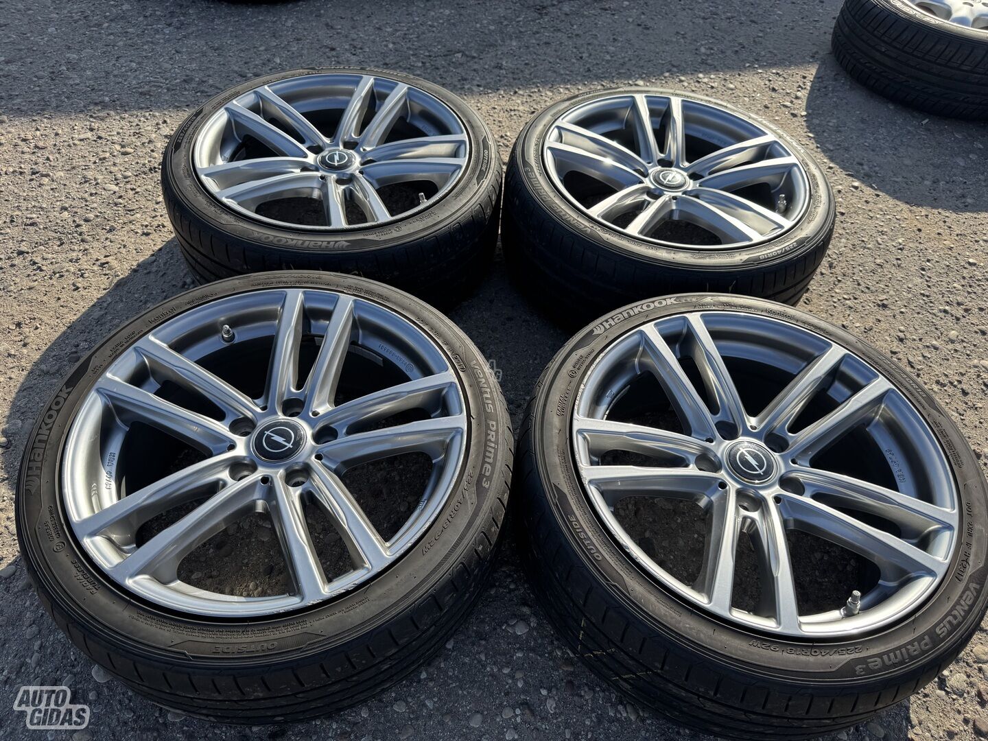 Opel Siunciam, 8J ET34 Insignia light alloy R18 rims