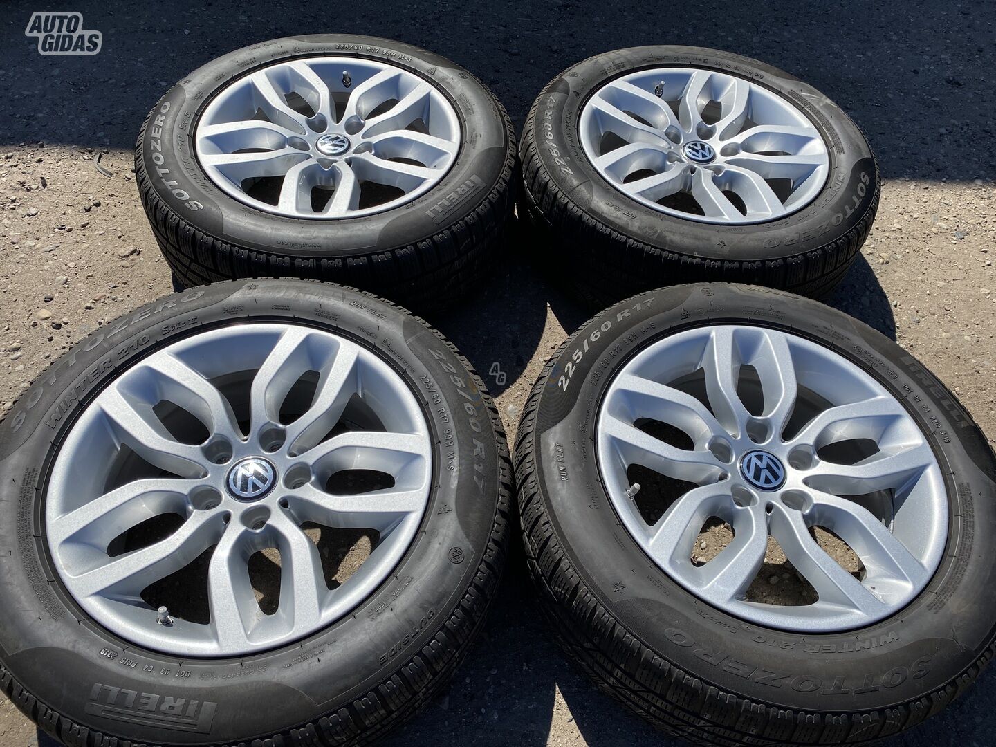 Volkswagen Siunciam, 7,5J ET32 Transporter light alloy R17 rims