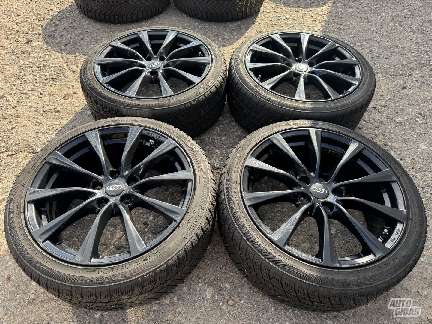 Audi Siunciam, 8J ET48 light alloy R18 rims