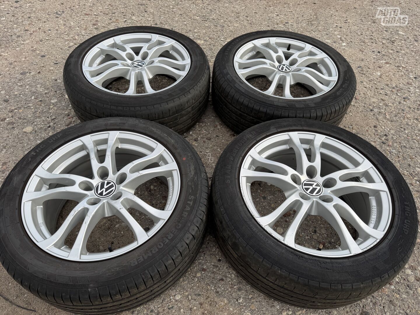 Volkswagen Siunciam, 7.5J ET35 Transporter light alloy R17 rims