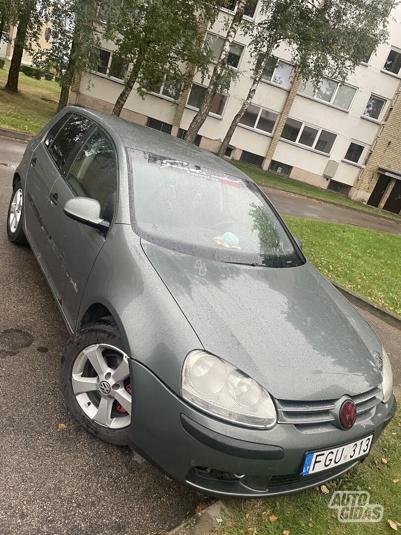 Volkswagen Golf V 2005 г