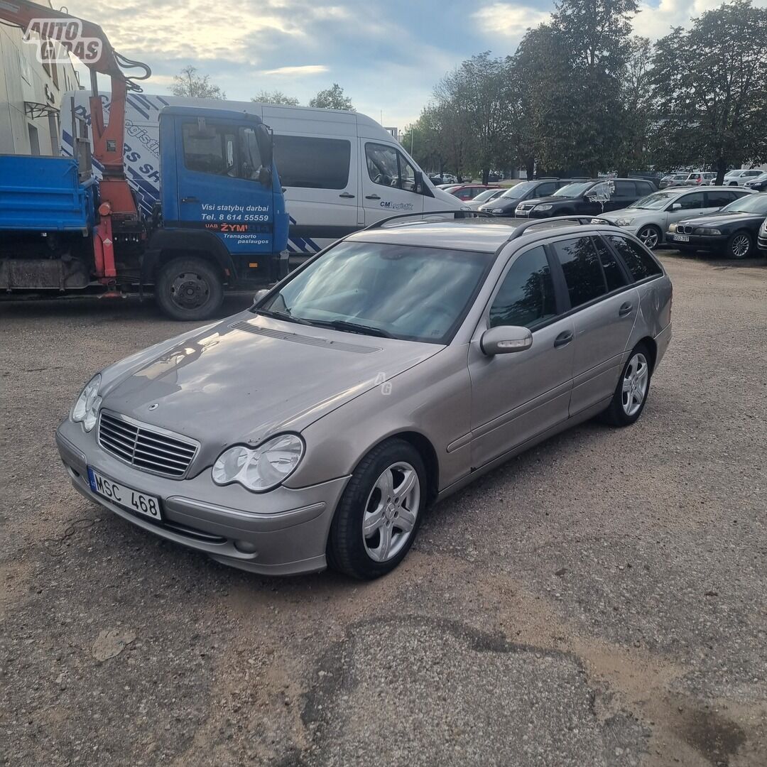 Mercedes-Benz C 220 CDI 2003 y