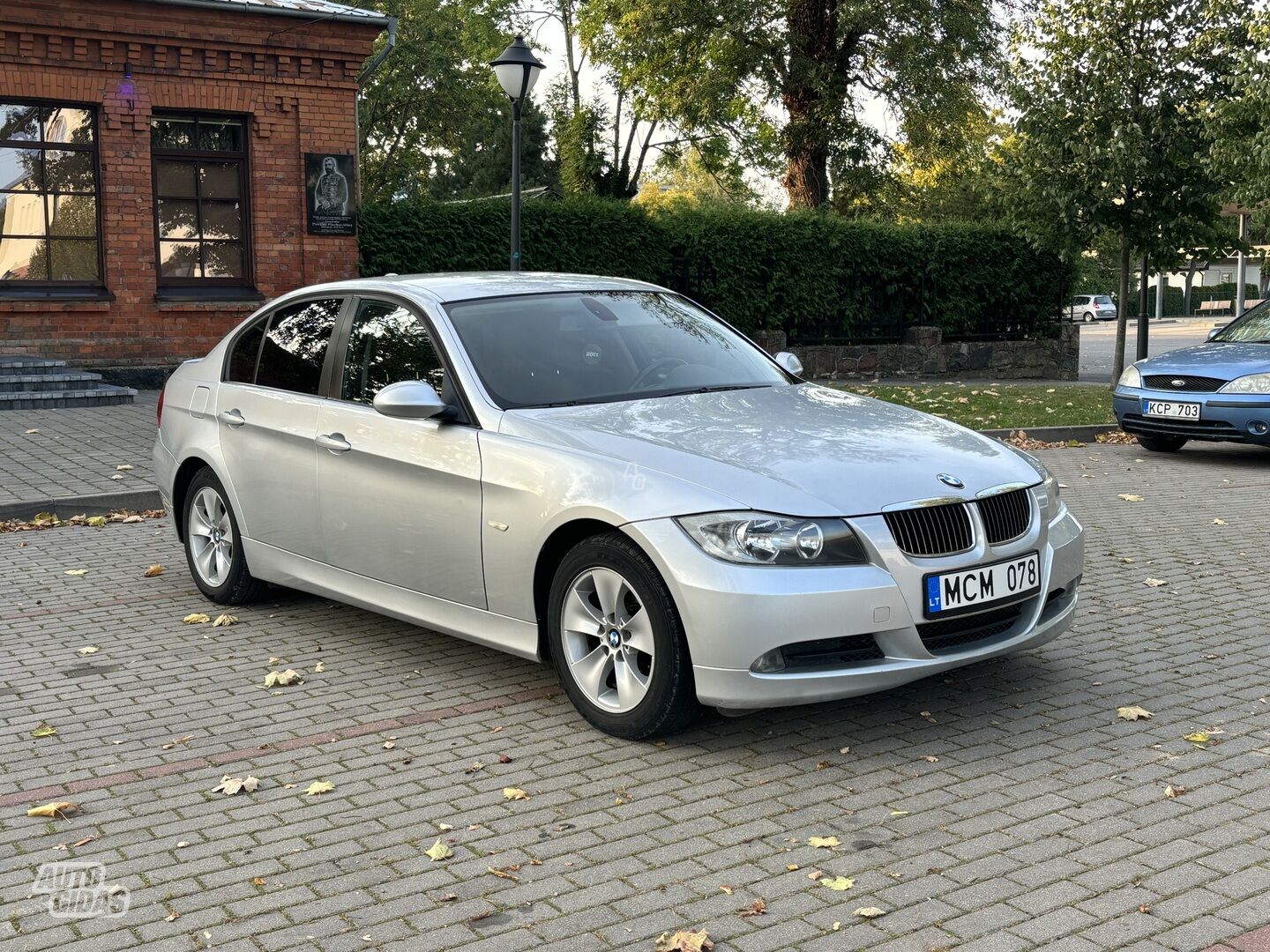 Bmw 320 2005 m Sedanas