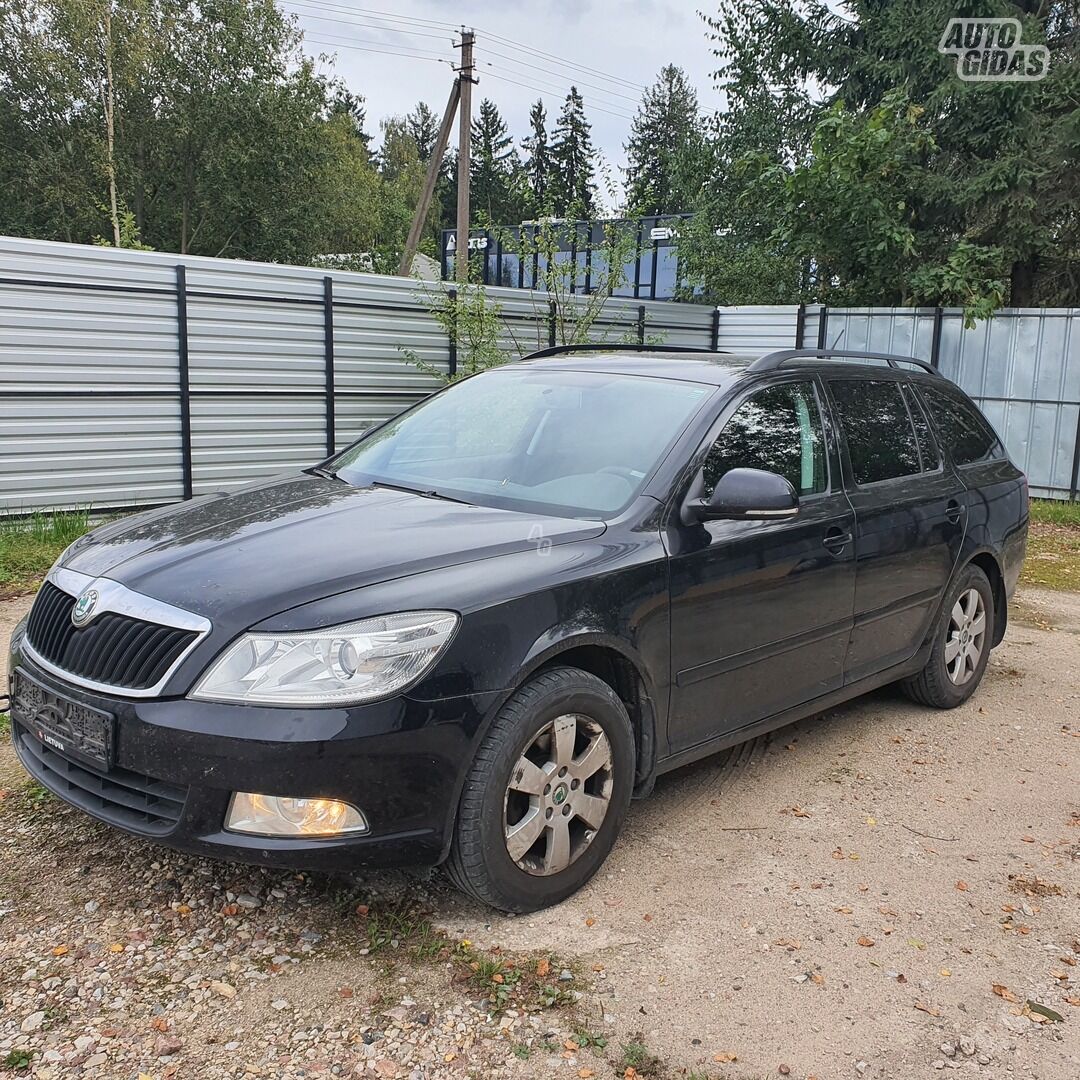 Skoda Octavia 2011 г запчясти