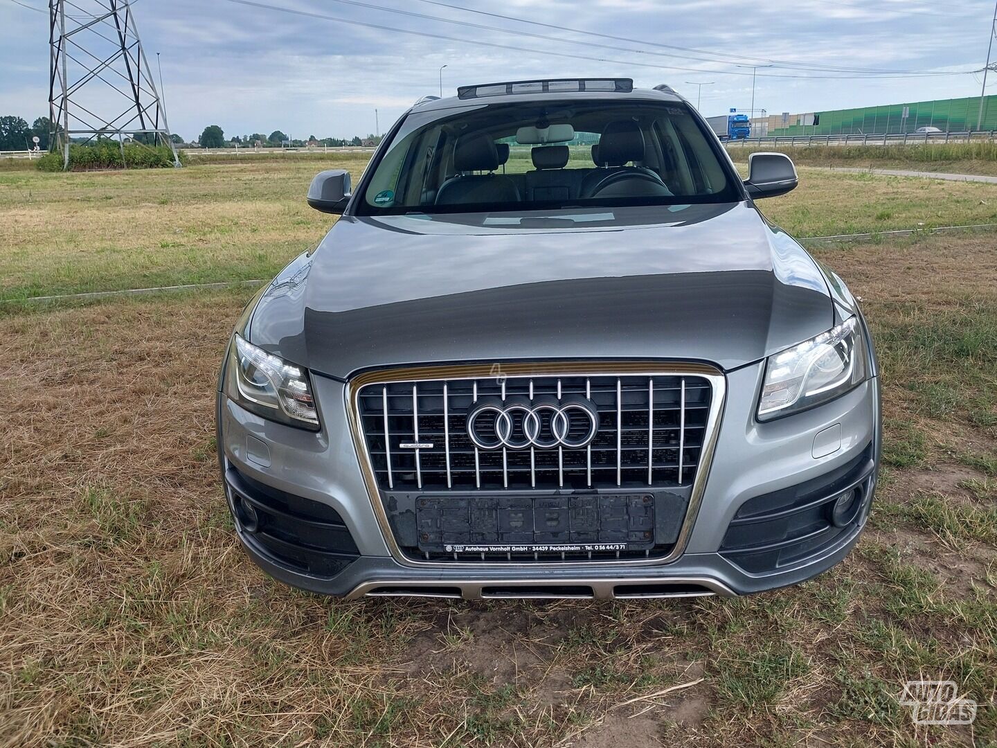 Audi Q5 2010 г Внедорожник / Кроссовер