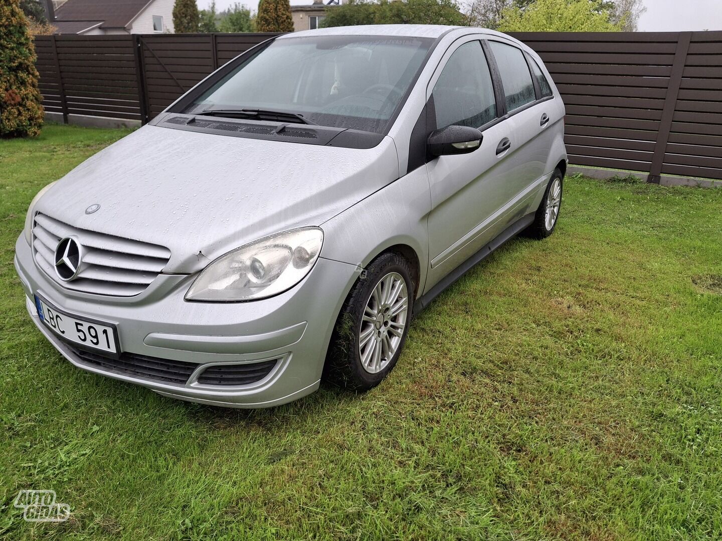 Mercedes-Benz B 180 2006 y Hatchback