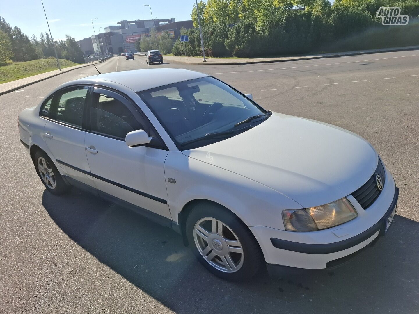 Volkswagen Passat B5 1998 y