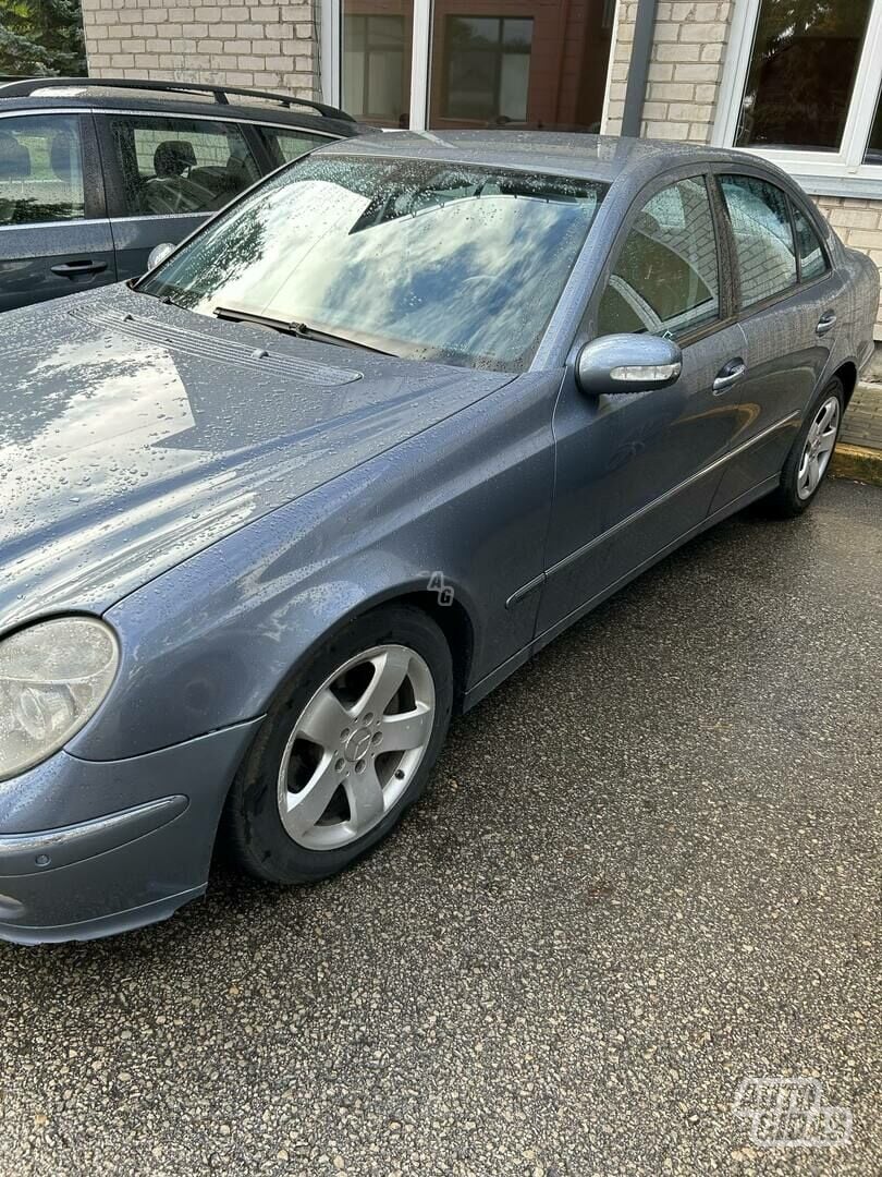 Mercedes-Benz E 220 W211 2002 г