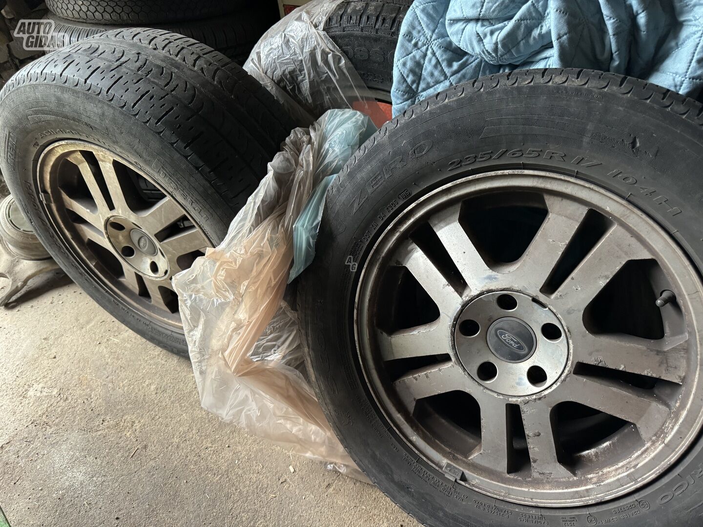 Ford  light alloy R17 rims