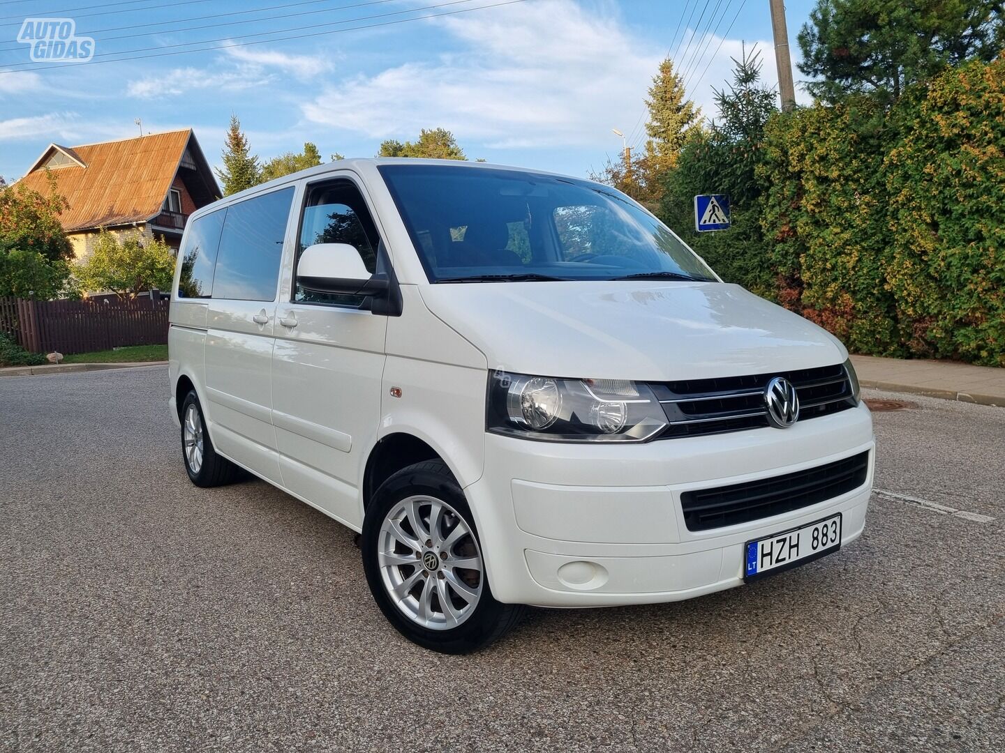 Volkswagen Multivan 2010 г Микроавтобус