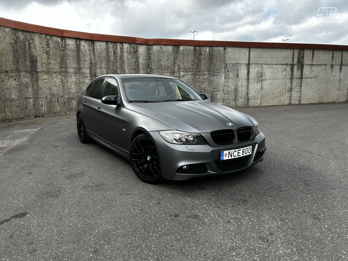 Bmw 320 2005 m Sedanas