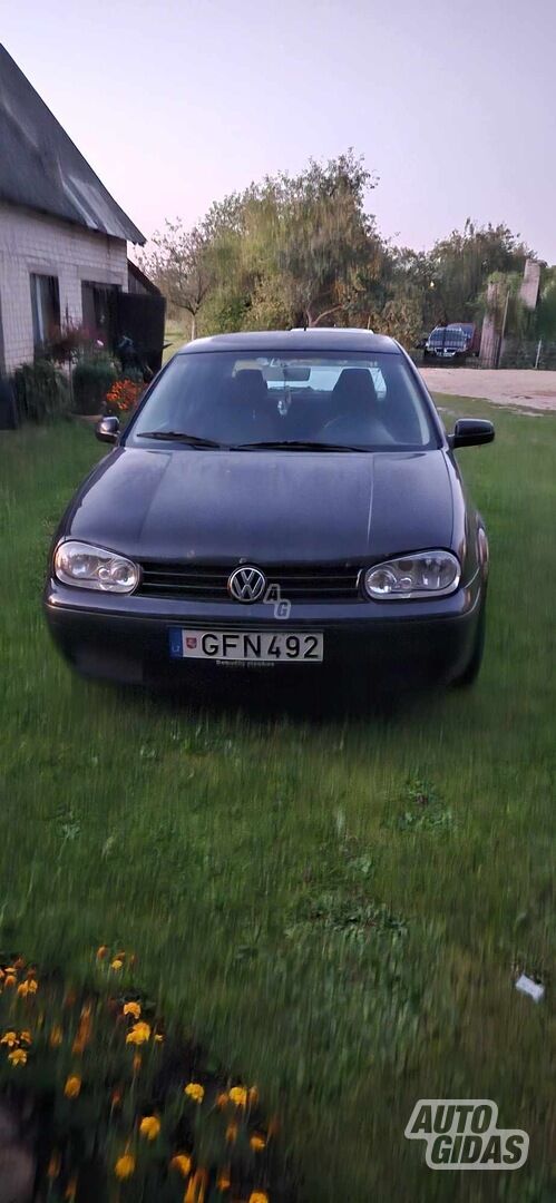 Volkswagen Golf 2002 m Hečbekas