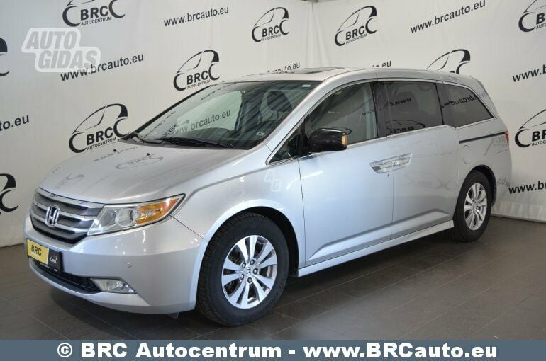 Honda Odyssey 8 Seats A/T 2013 m