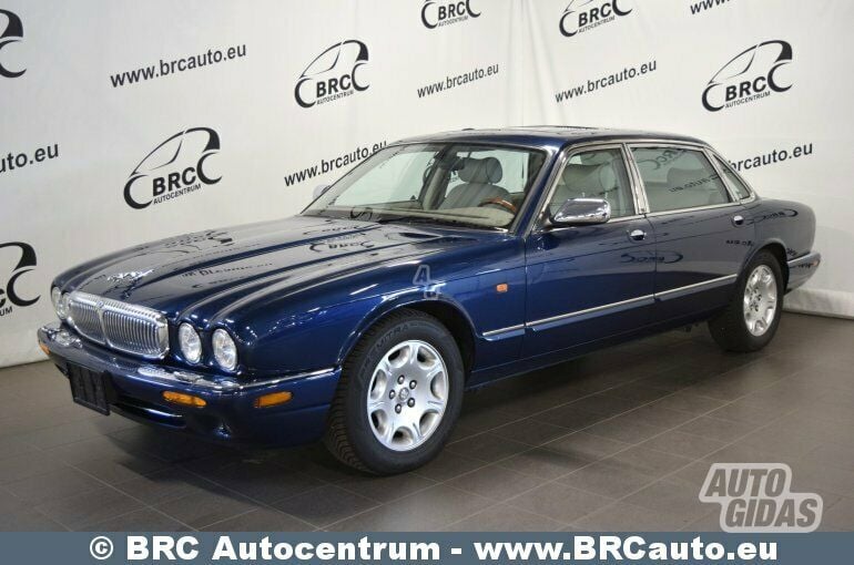 Jaguar XJ8 V8 Vanden Plas A/T 2001 y