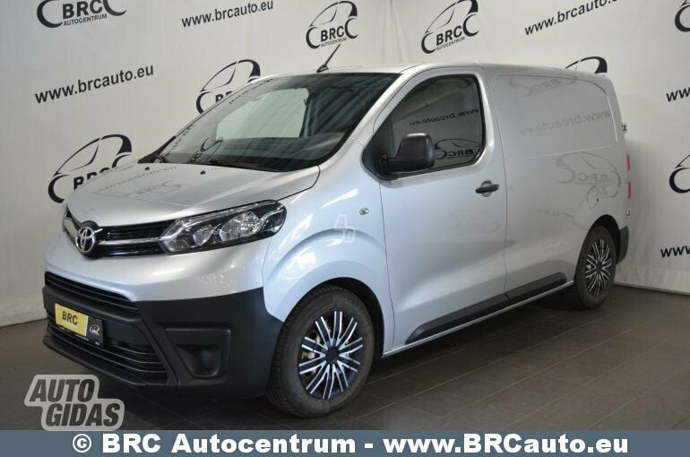 Toyota Proace 2017 y Commercial auto (with box)