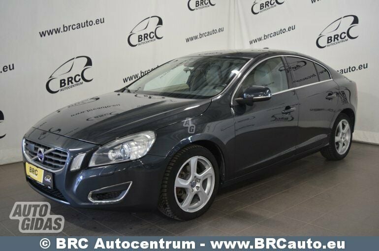 Volvo S60 D3 Summum A/T 2010 y