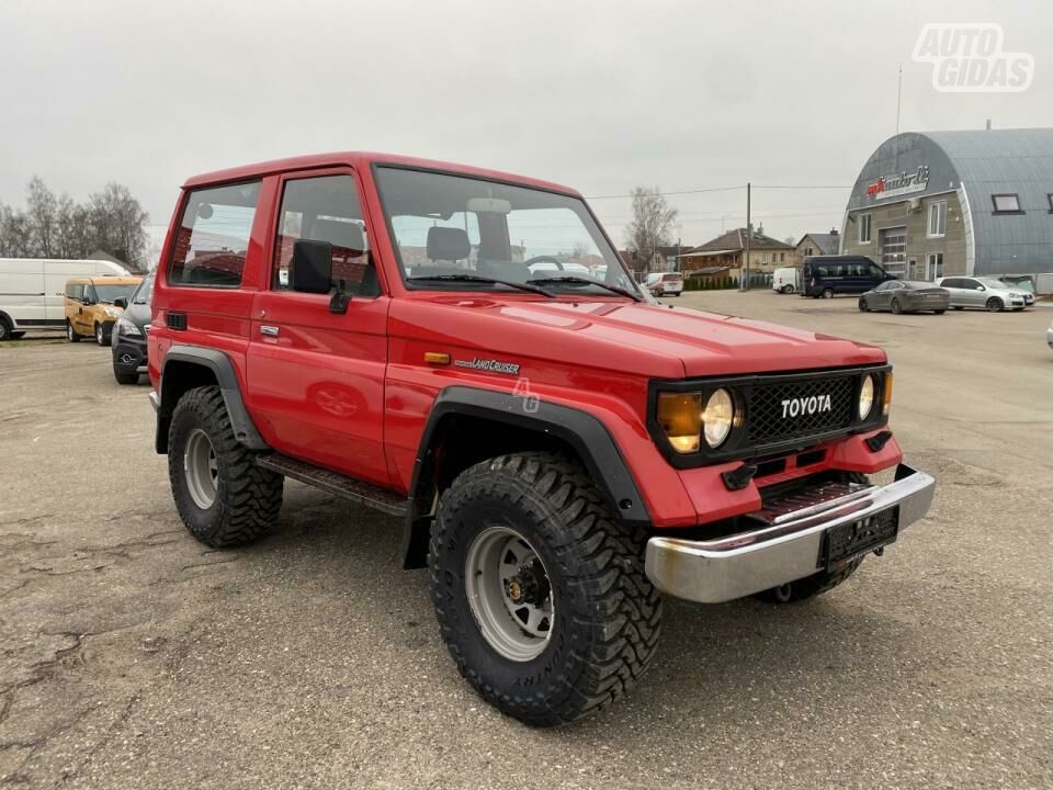 Toyota Land Cruiser LJ70 2.4 1987 m