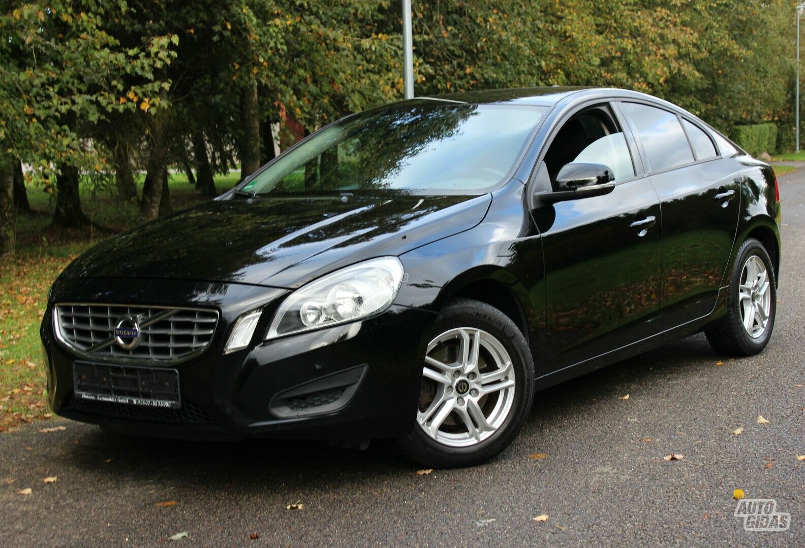 Volvo S60 II 2011 г