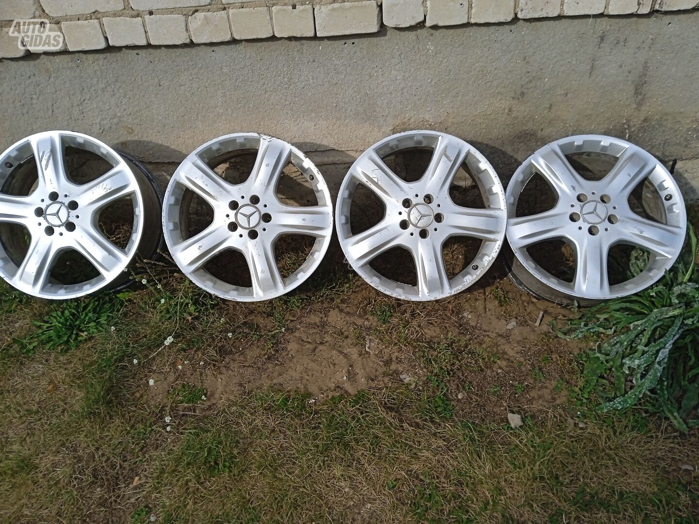 ML Klasė light alloy R19 rims